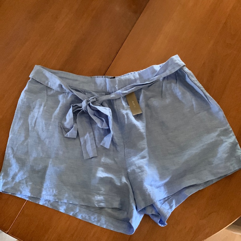 Linen shorts